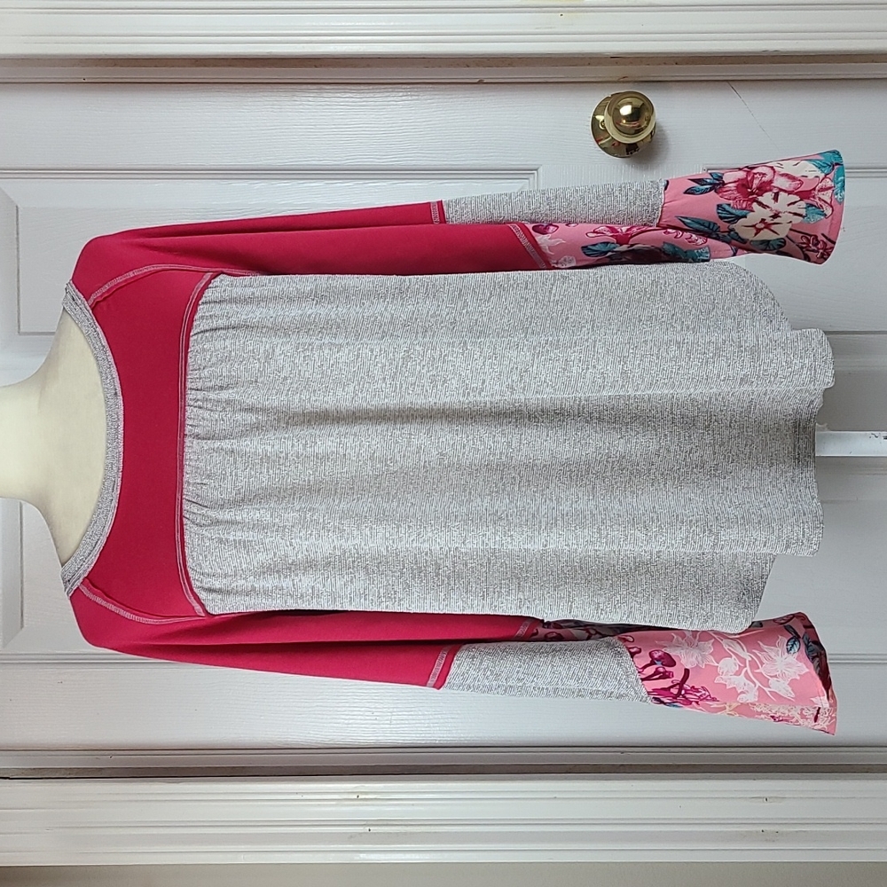Jodifl Bell Sleeved, Mixed Fabric Blouse